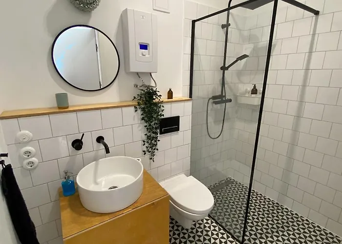 Apartament Spacious 2-room With Balcony *